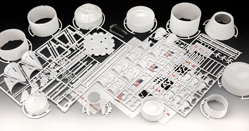 Revell 03704 Apollo 11 'Saturn V' Rocket