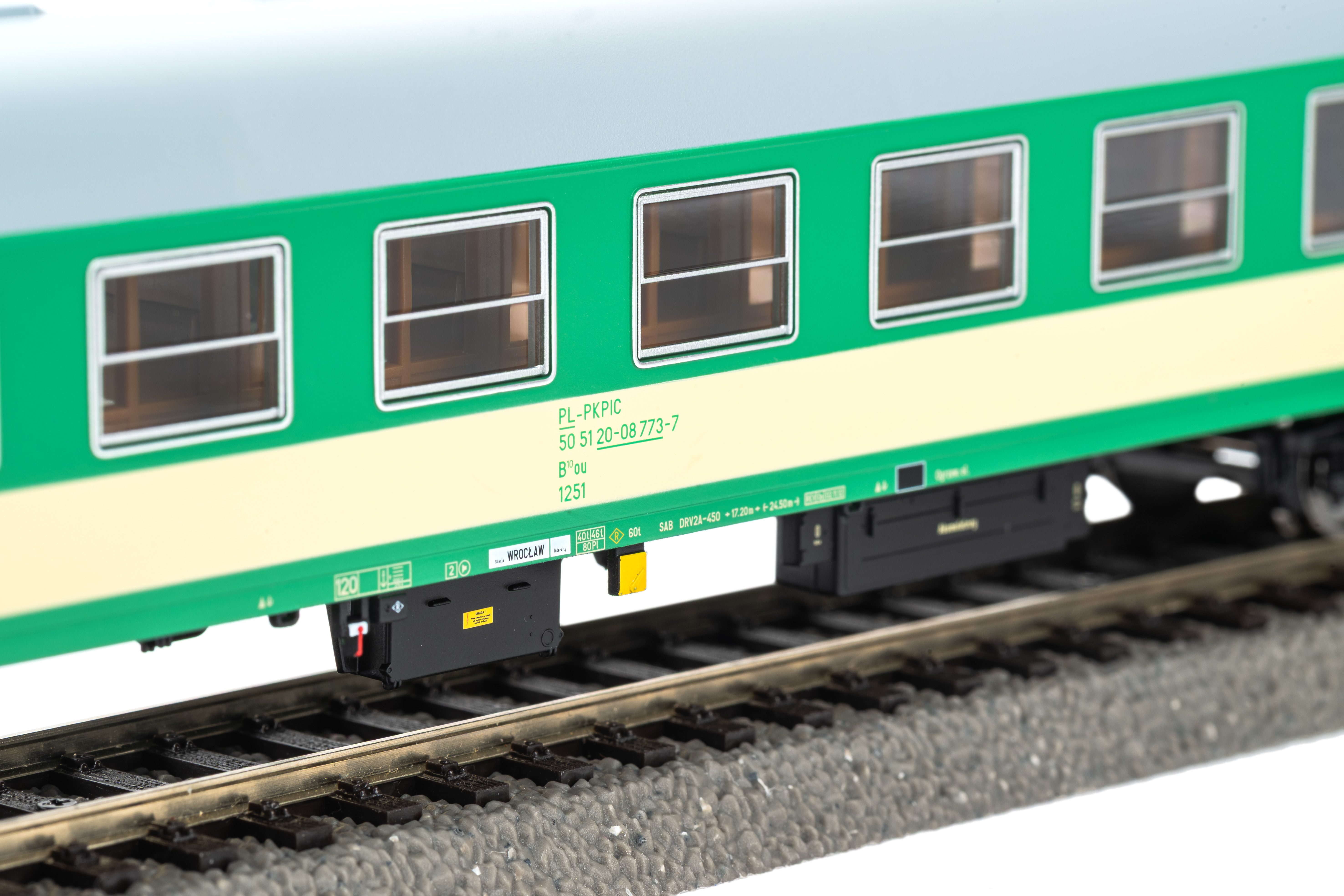 Piko 97186 PKP IC Personenwagen 111A 2.Kl Ep.6