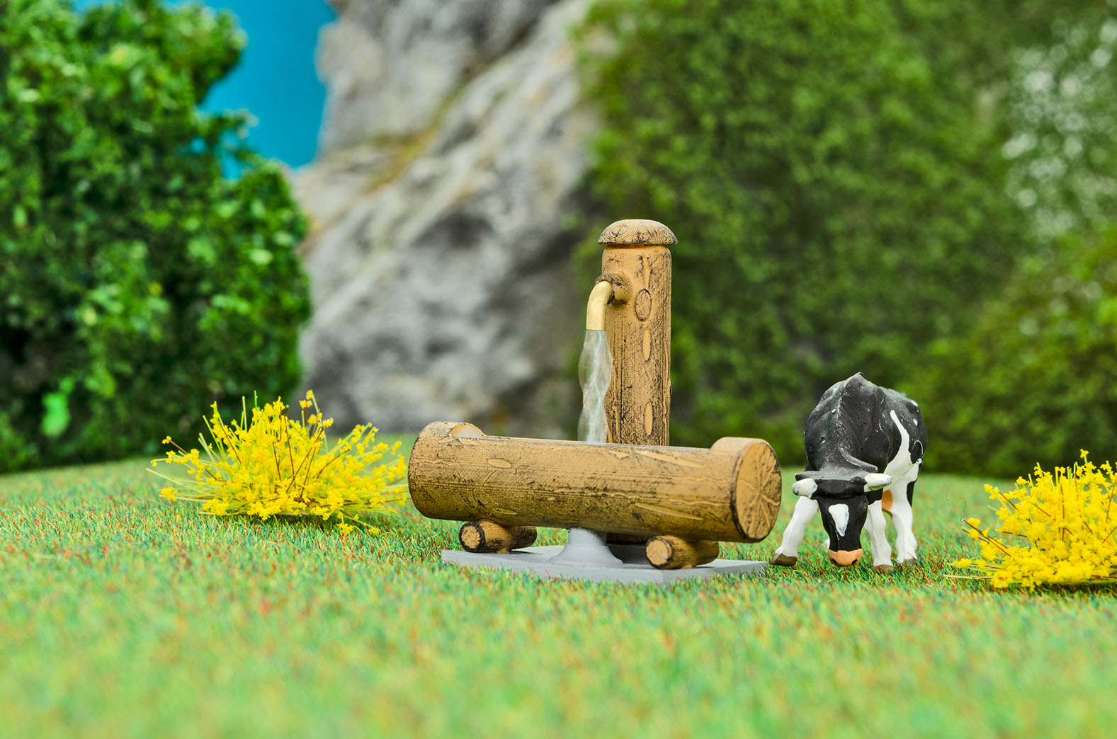 1317 H0 Naturbrunnen, bewegt