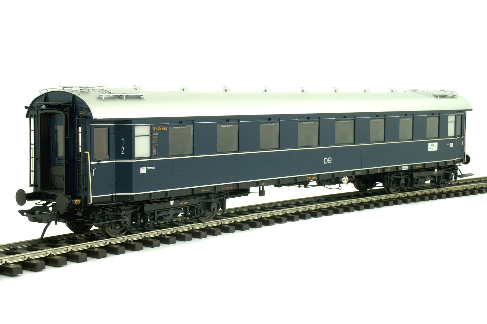 43210-01 DB Zug-Set BR 01, Fernzugwagen, Ep.3a