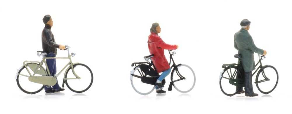 5870018 Radfahrer an der Ampel