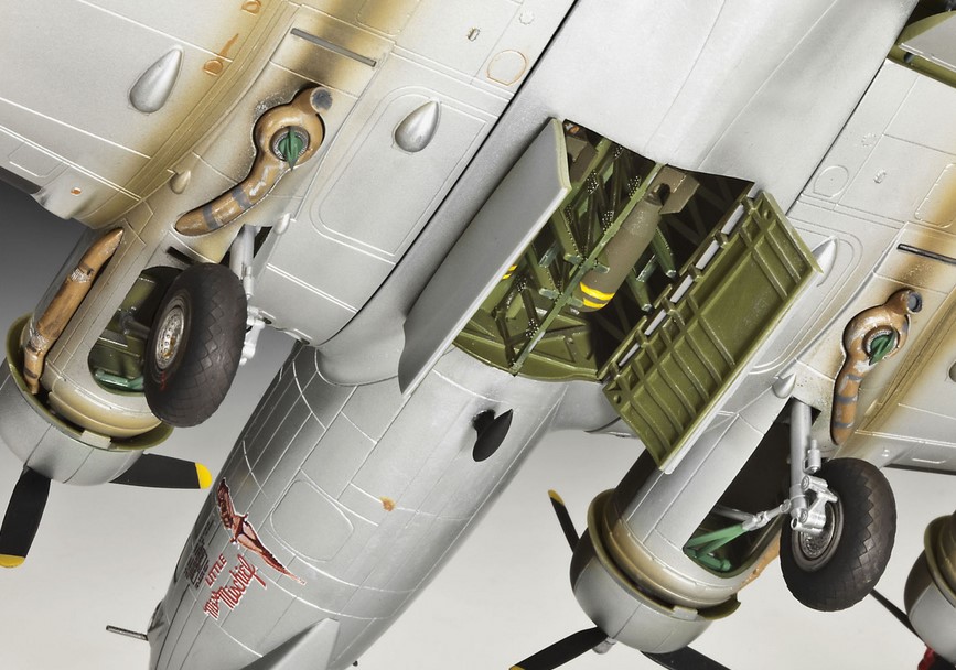 Revell 04283 Boeing B-17G Flying Fortress