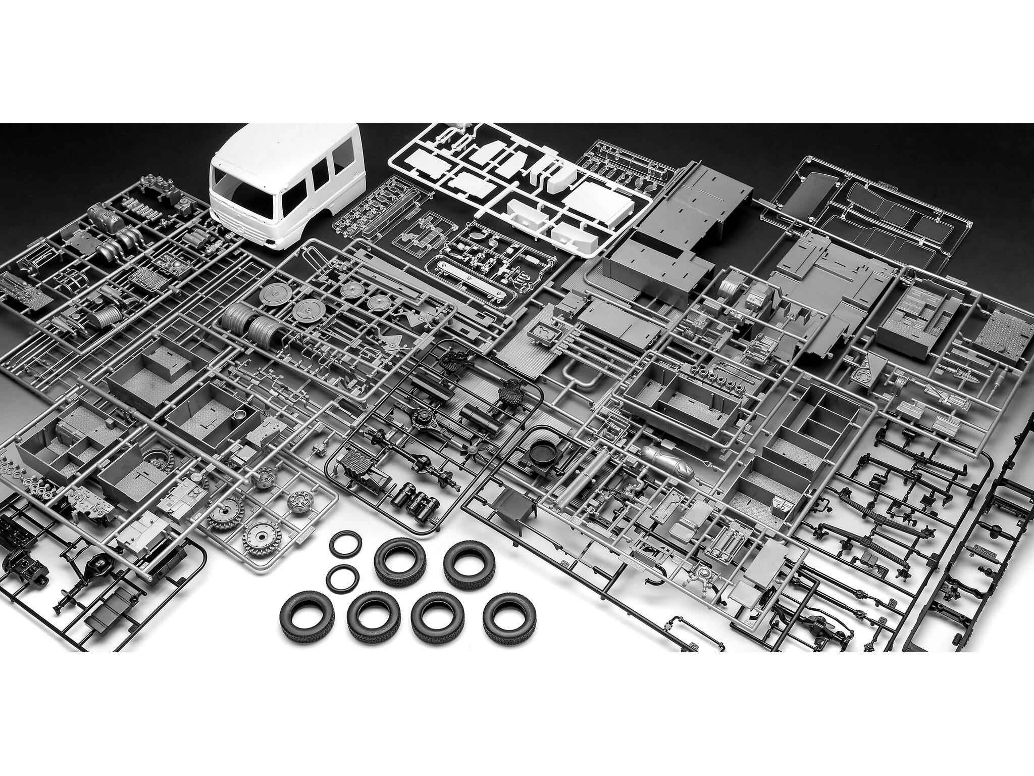 Revell 07404 MB Atego Schlingmann LF 20/16
