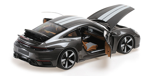 110069201 Porsche 911 (992) Sport Classic graumet.