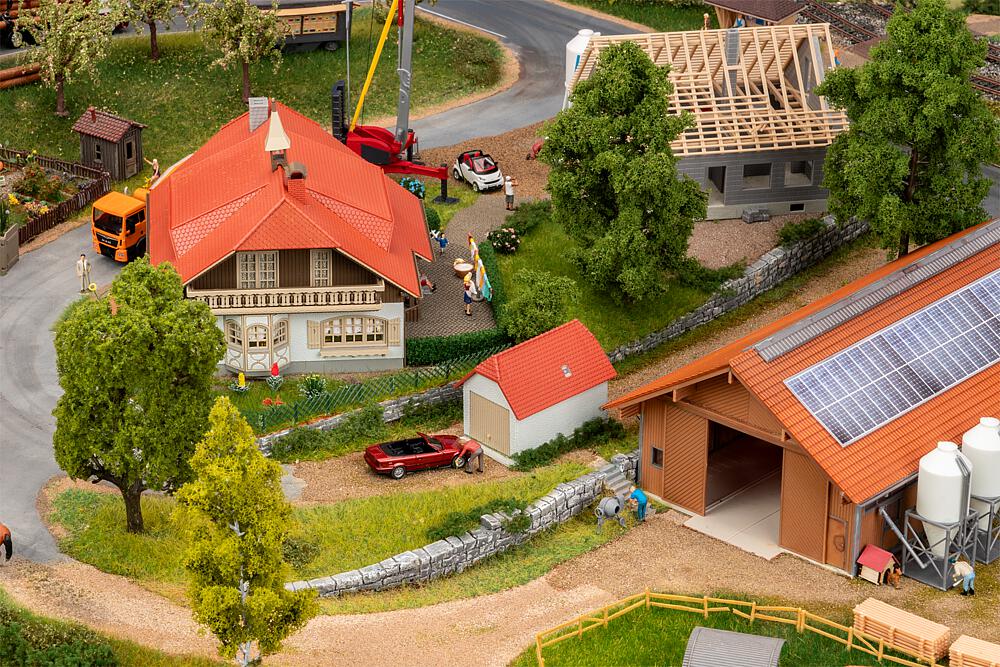 130583 Bauernhaus mit Stallung und Garage