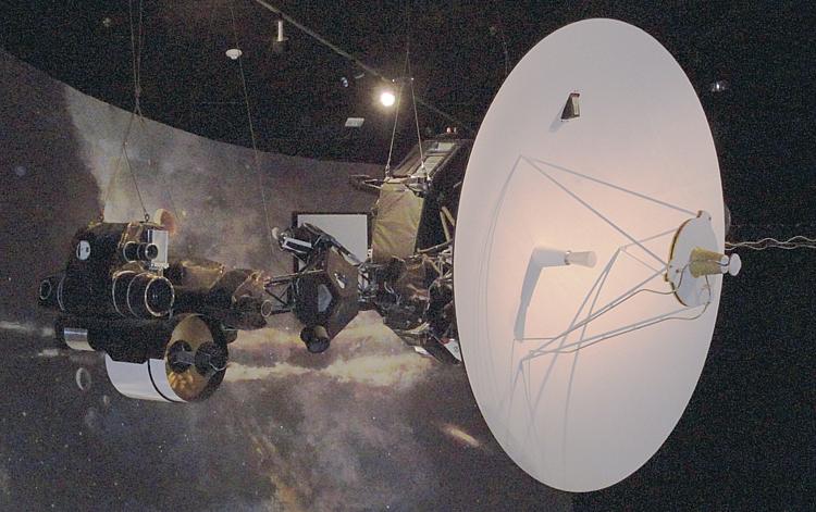 654002 Unmanned Space Probe Voyager