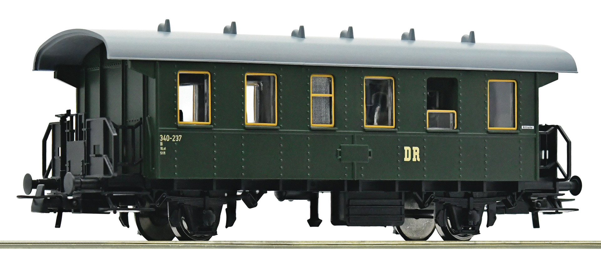 Roco 44227 DR Personenwagen 2.Kl. Ep.3