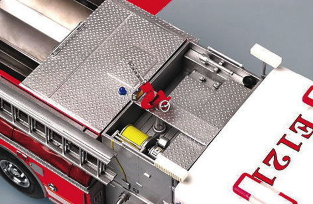 Trumpeter 752506 American La France Eagle Fire Pumper