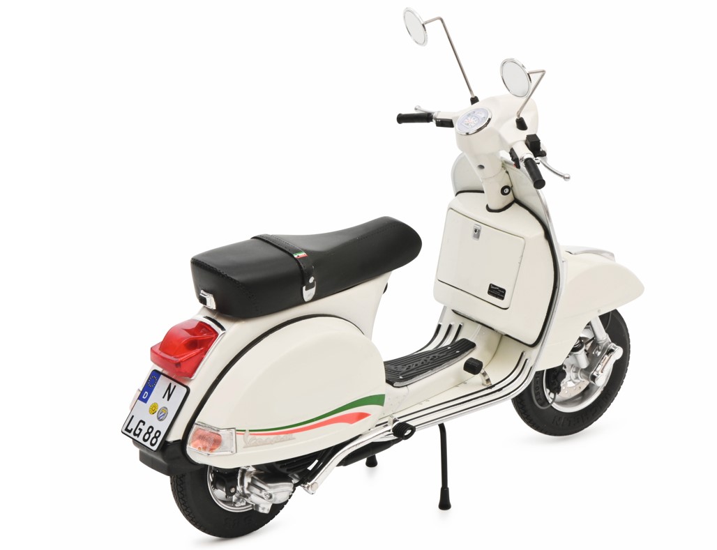 450667400 Vespa PX150 weiß