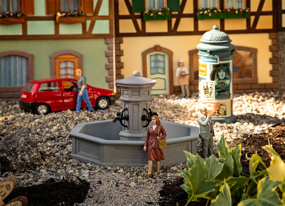 333153 Steinbrunnen