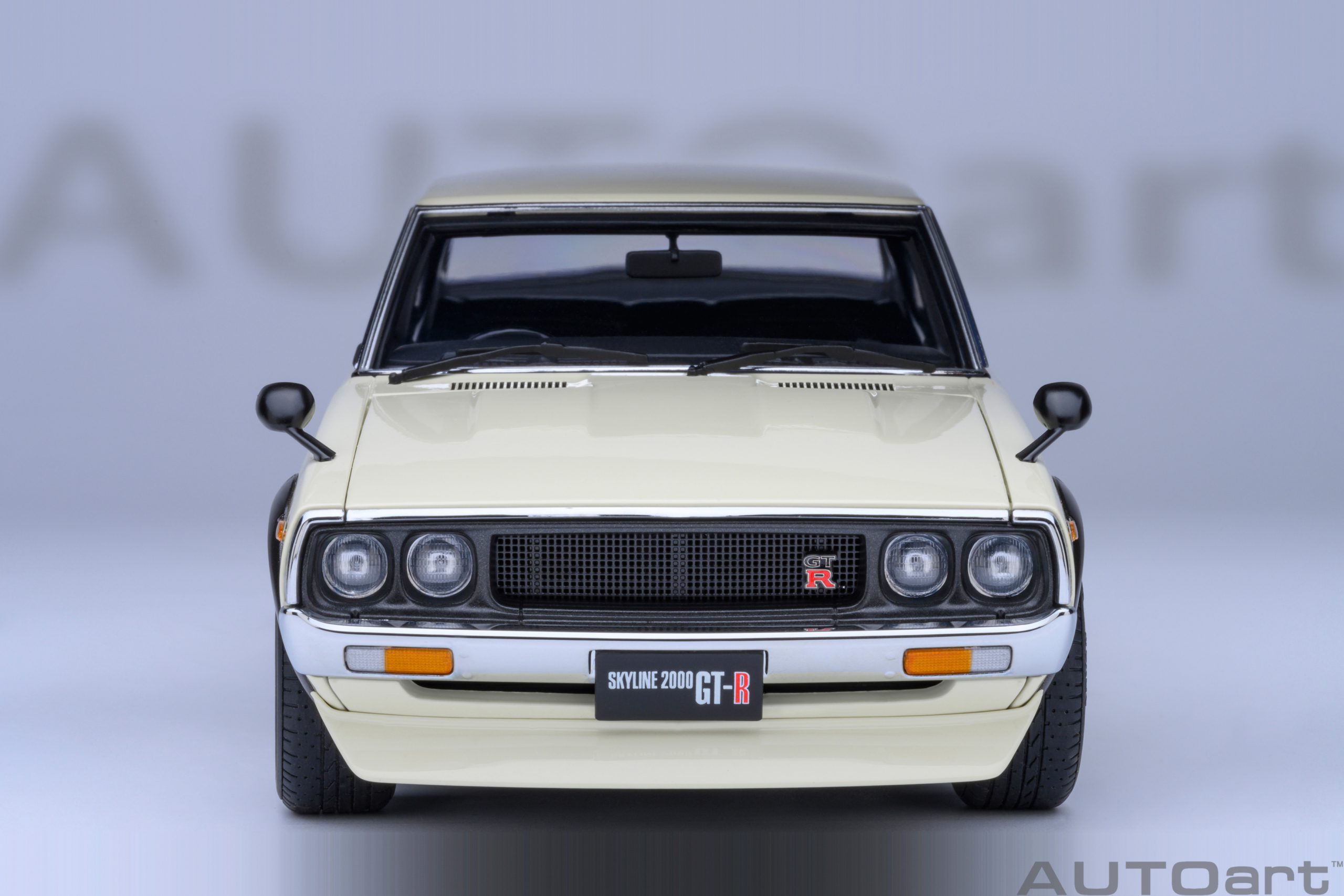 AUTOart 77467 Nissan Skyline 2000 GT-R (KPG110) weiß