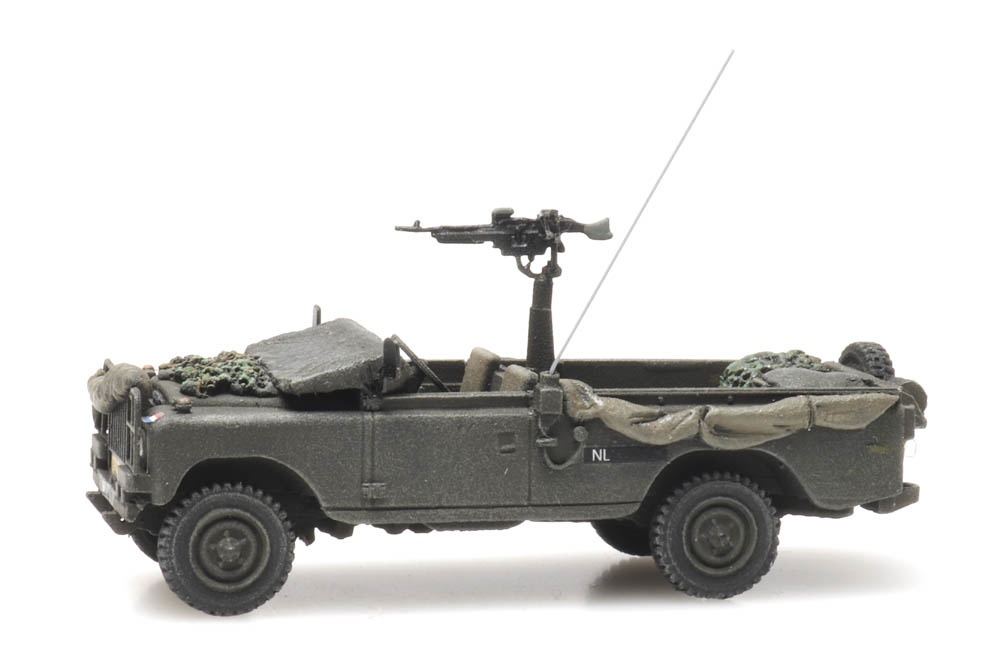 6870341 NL Landrover 109 commando