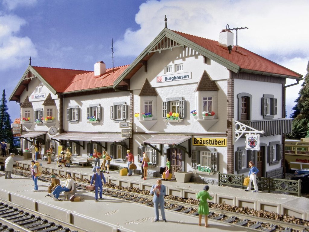 43522 Bahnhof Burghausen