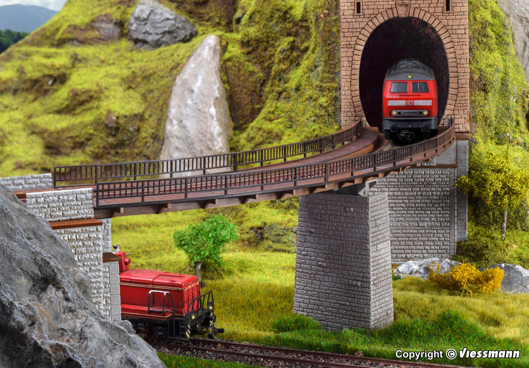 42547 Trogbrücke Gebogen