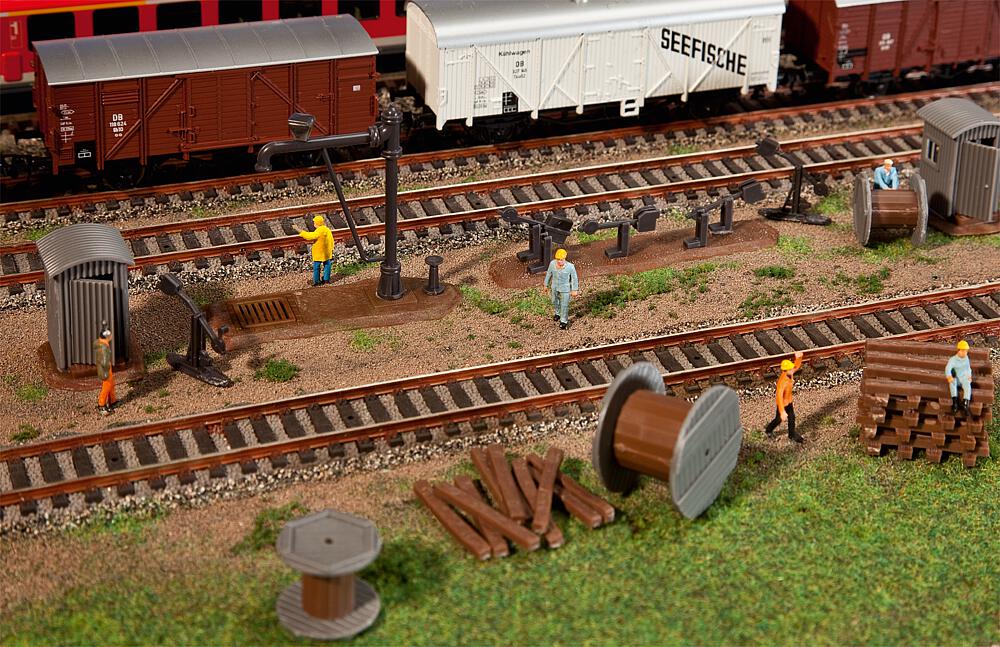 120141 Ausschmückungsteile für den Bahnbereich