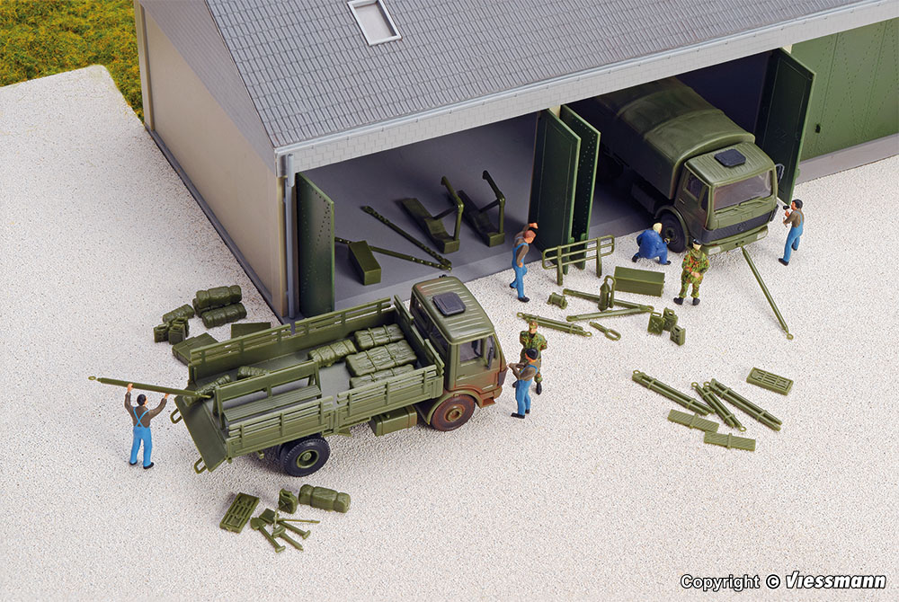 18032 Bundeswehr Zurüstsatz für Einsatzfah