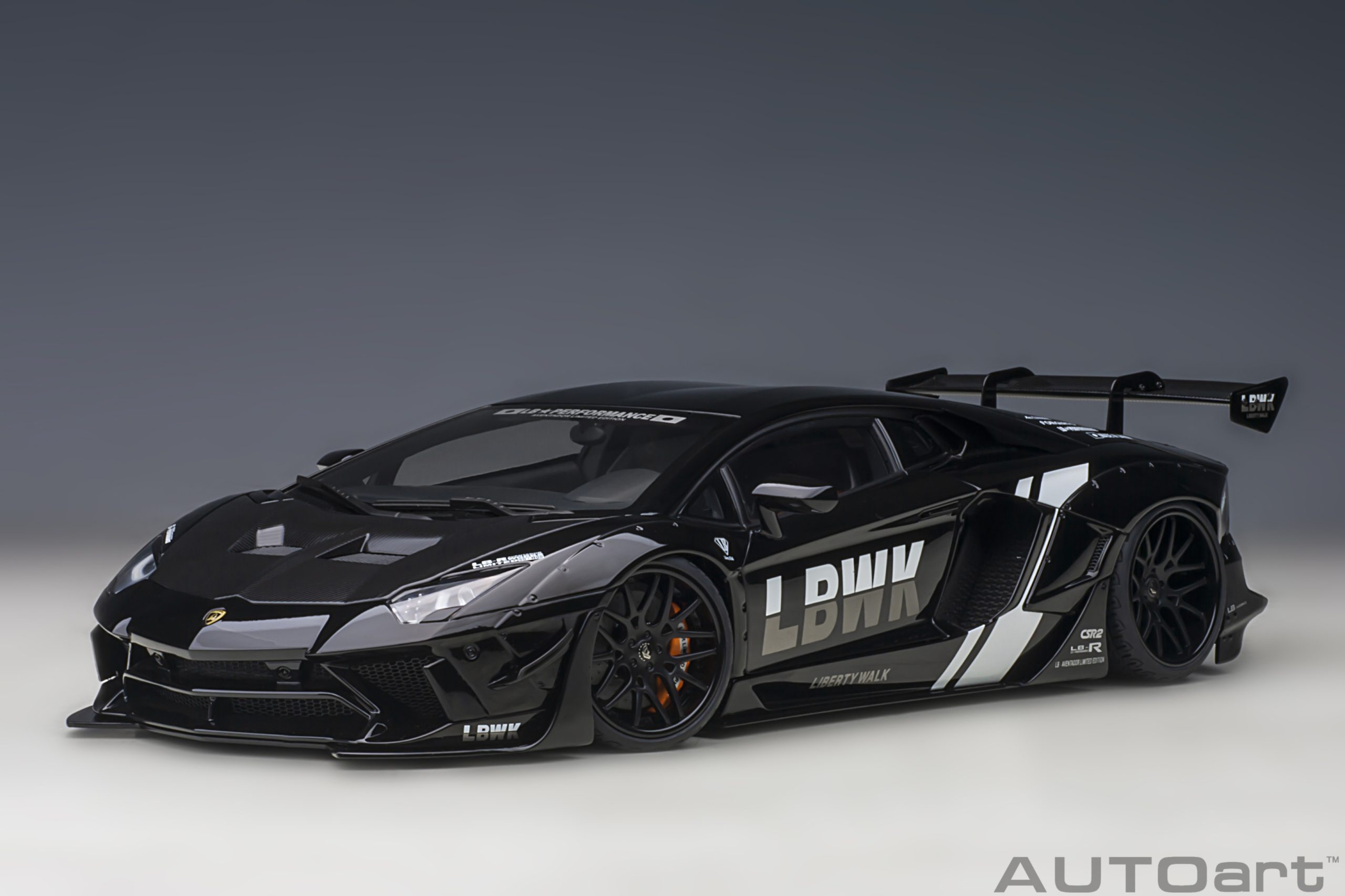 79244 Liberty Walk Lamborghini Aventador