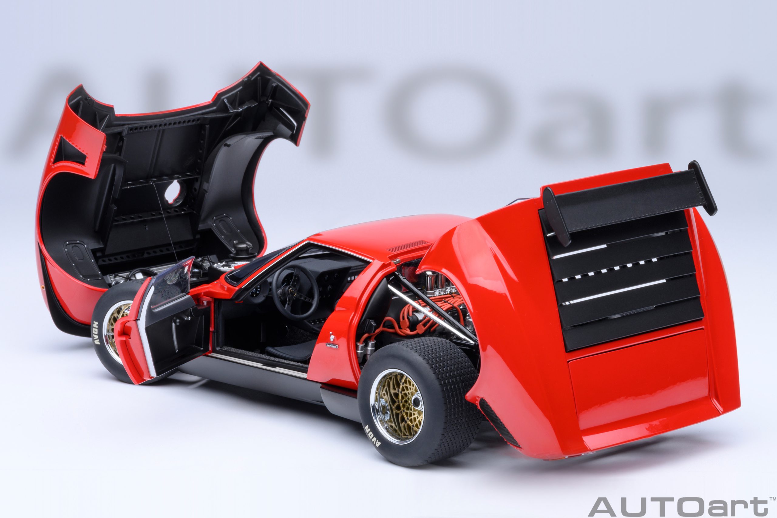AUTOart 79171 Lamborghini Miura Jota SVR 1968 rot