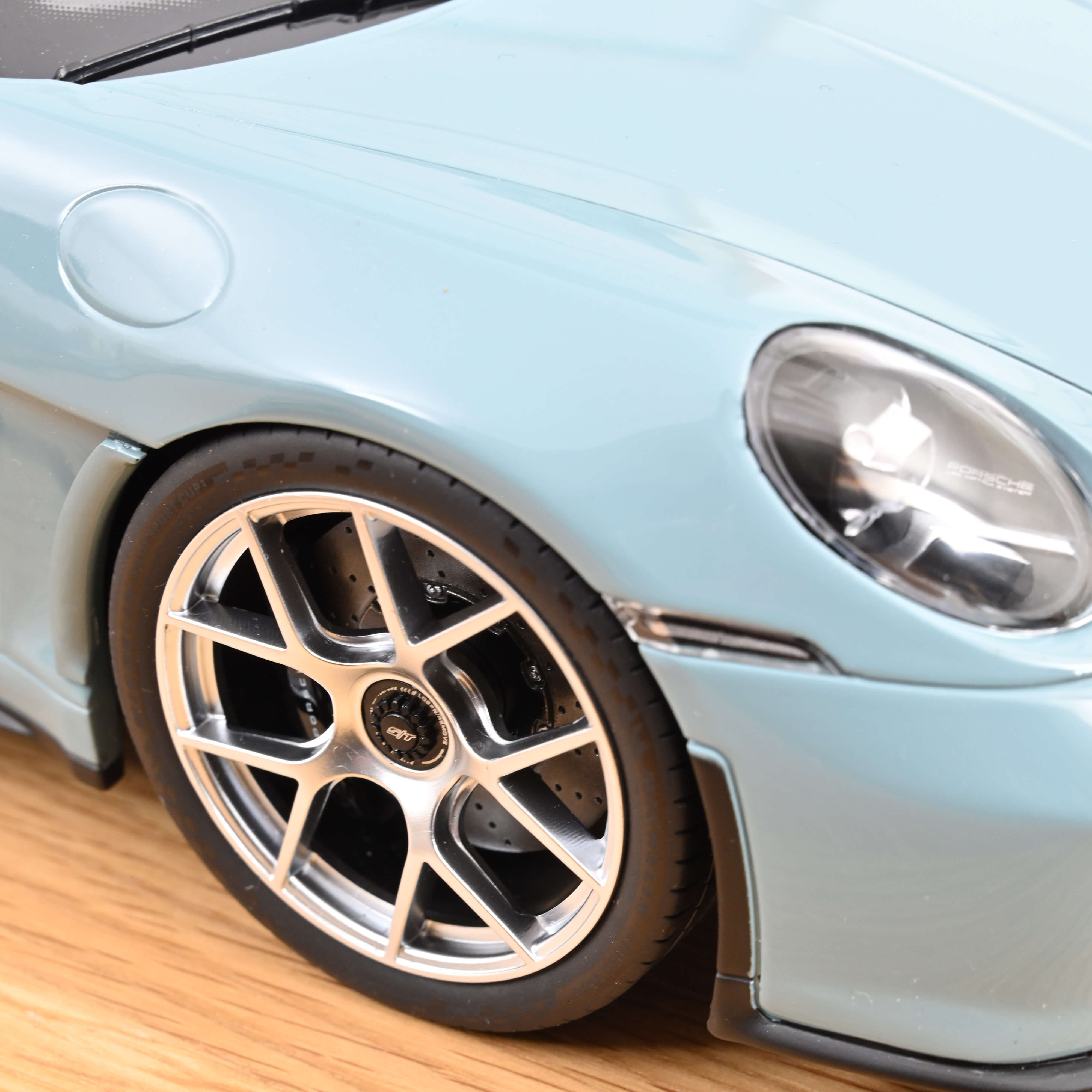 Norev 127550 Porsche 911 S/T meissenblau (2023)
