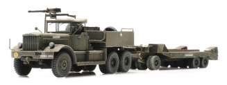 6870280 US M19 Diamond T with trailer