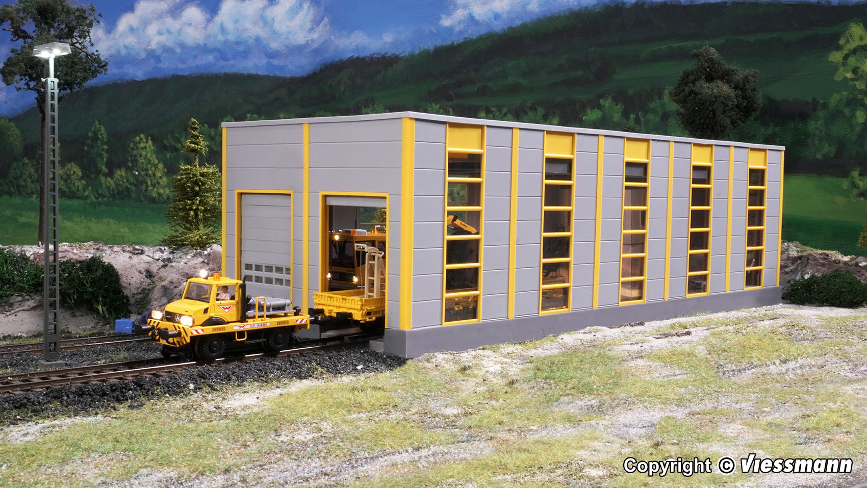39252 Wartungshalle GleisBau modern