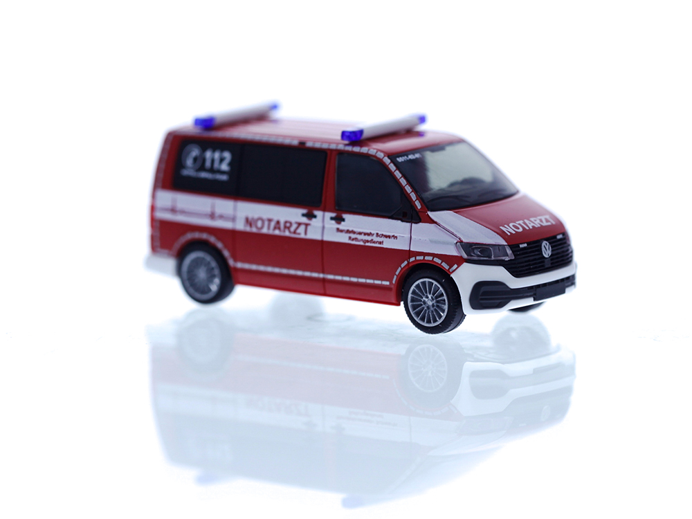 53963 VW T6.1 Bus KR Notarzt BF Schwerin