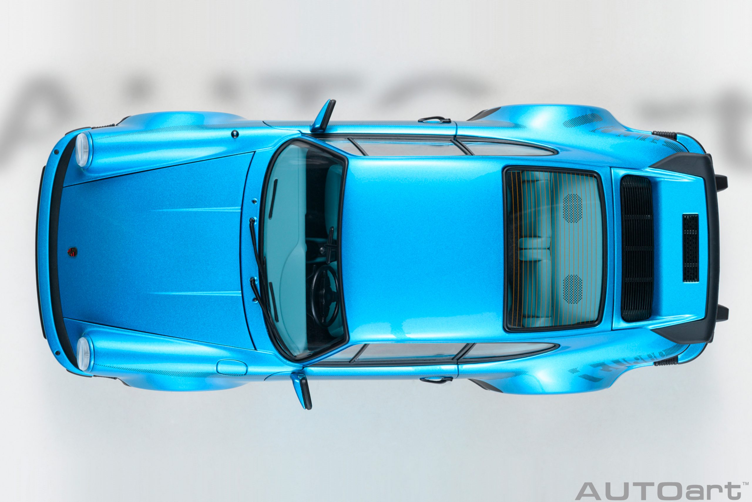AUTOart 78115 Porsche 911 (930) Turbo 3.0 minerva blue
