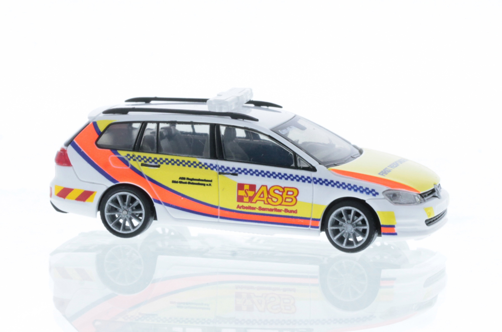 53330 VW Golf VII Variant ASB Boizenburg