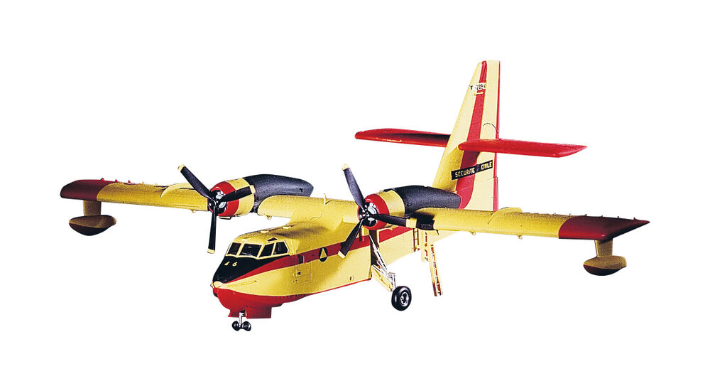 Heller 80373 Canadair CL-215
