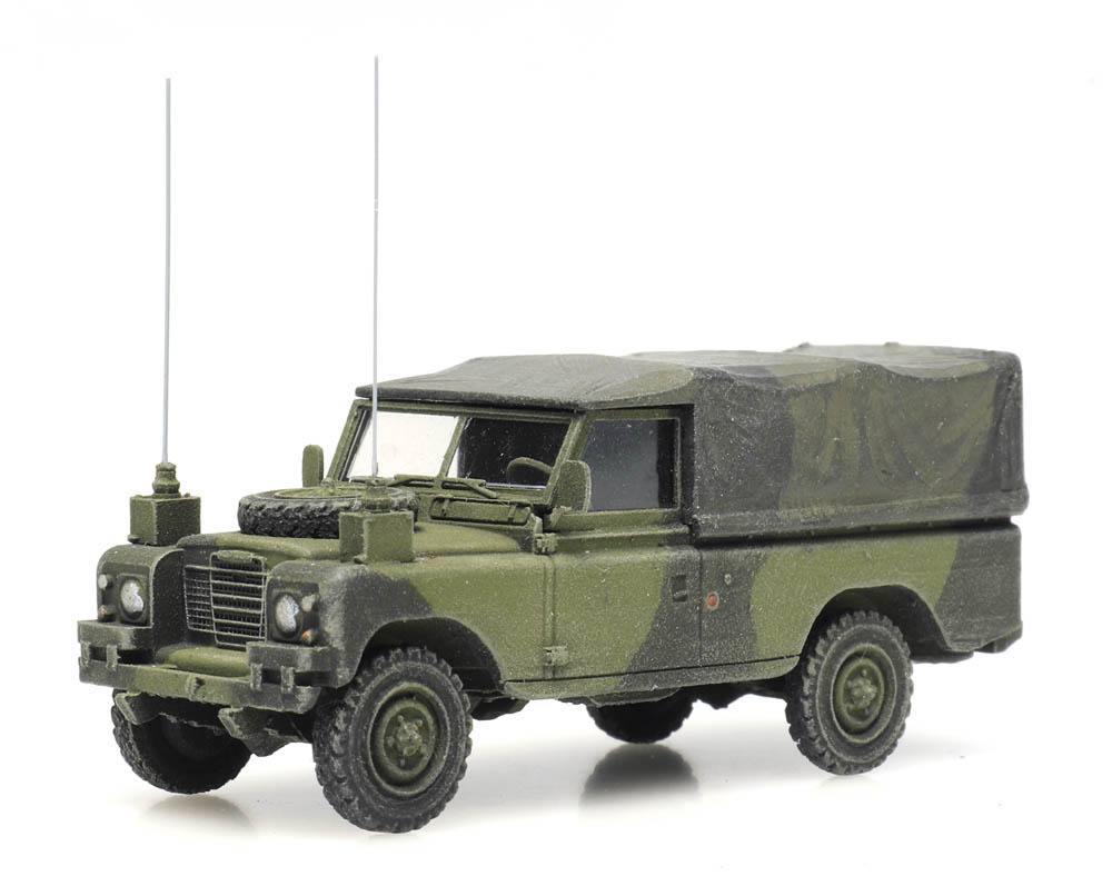 6870342 UK Landrover 109