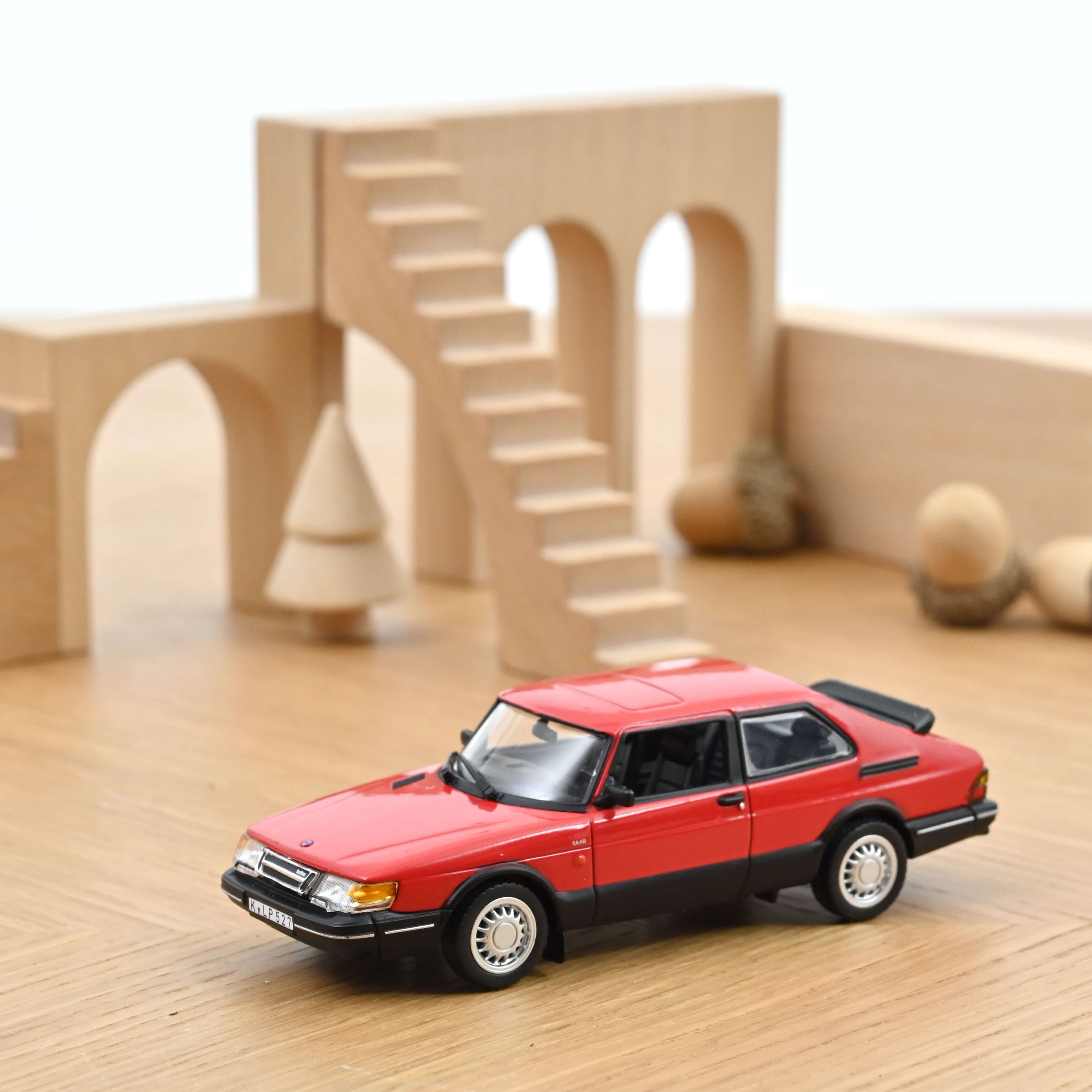 810035 Saab 900 Turbo 16 rot (1992)