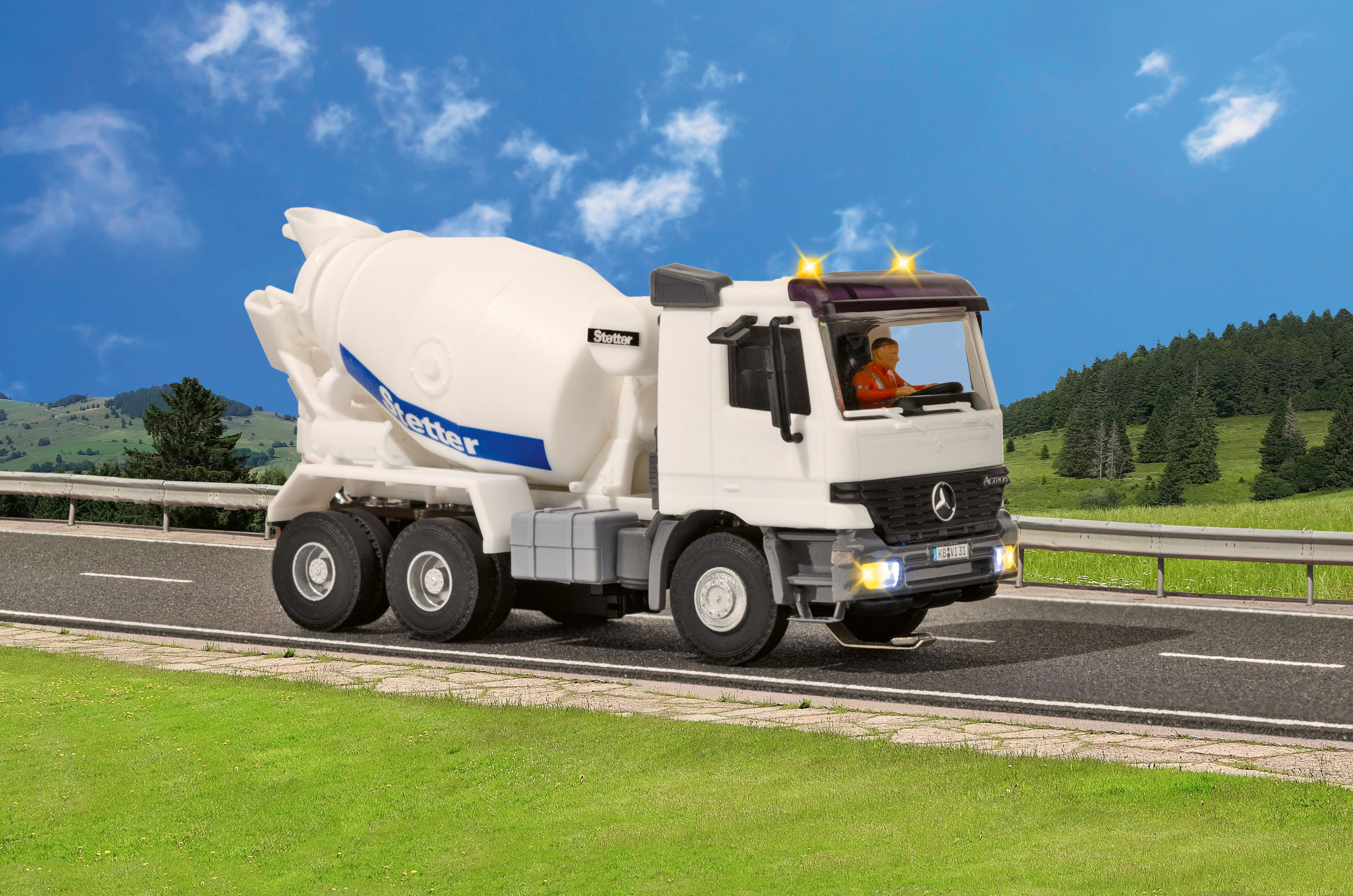 Viessmann 8031 CarMotion: MB Actros Betonmisch-Lkw