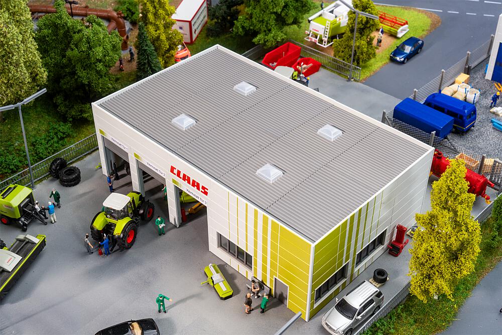 130121 Landmaschinenwerkstatt Claas