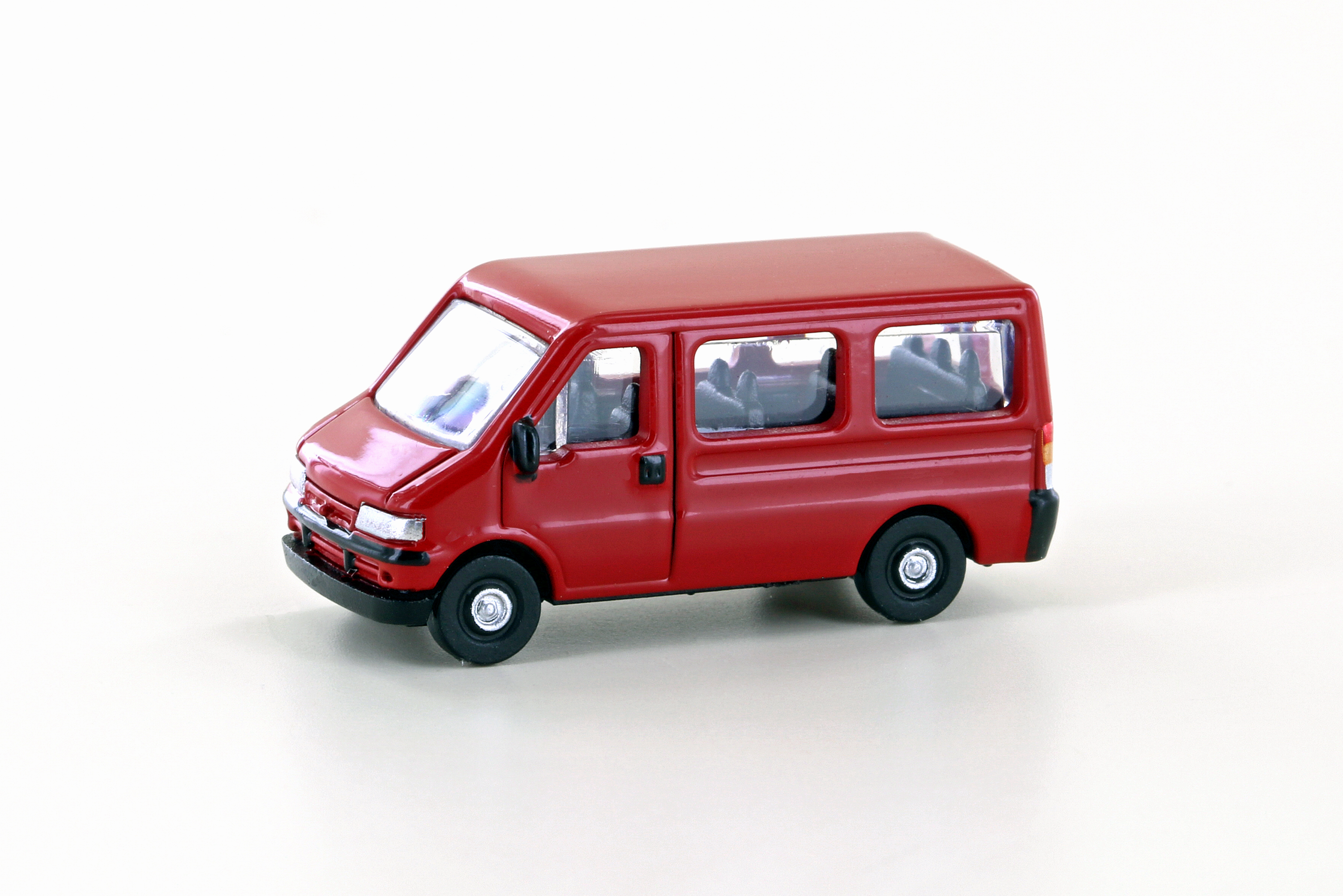 61316 Fiat Ducato II Bus, rot