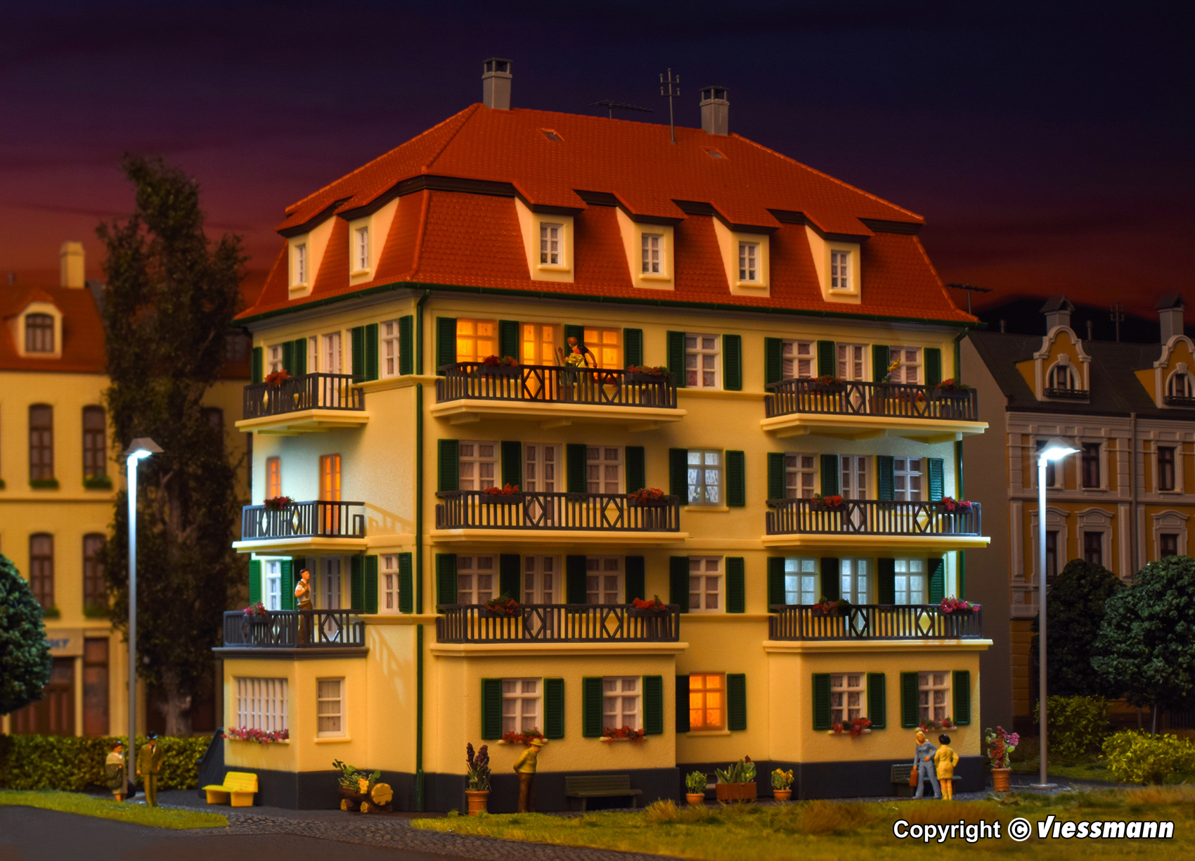 Kibri 38354 Mehrfamilienhaus mit Balkon