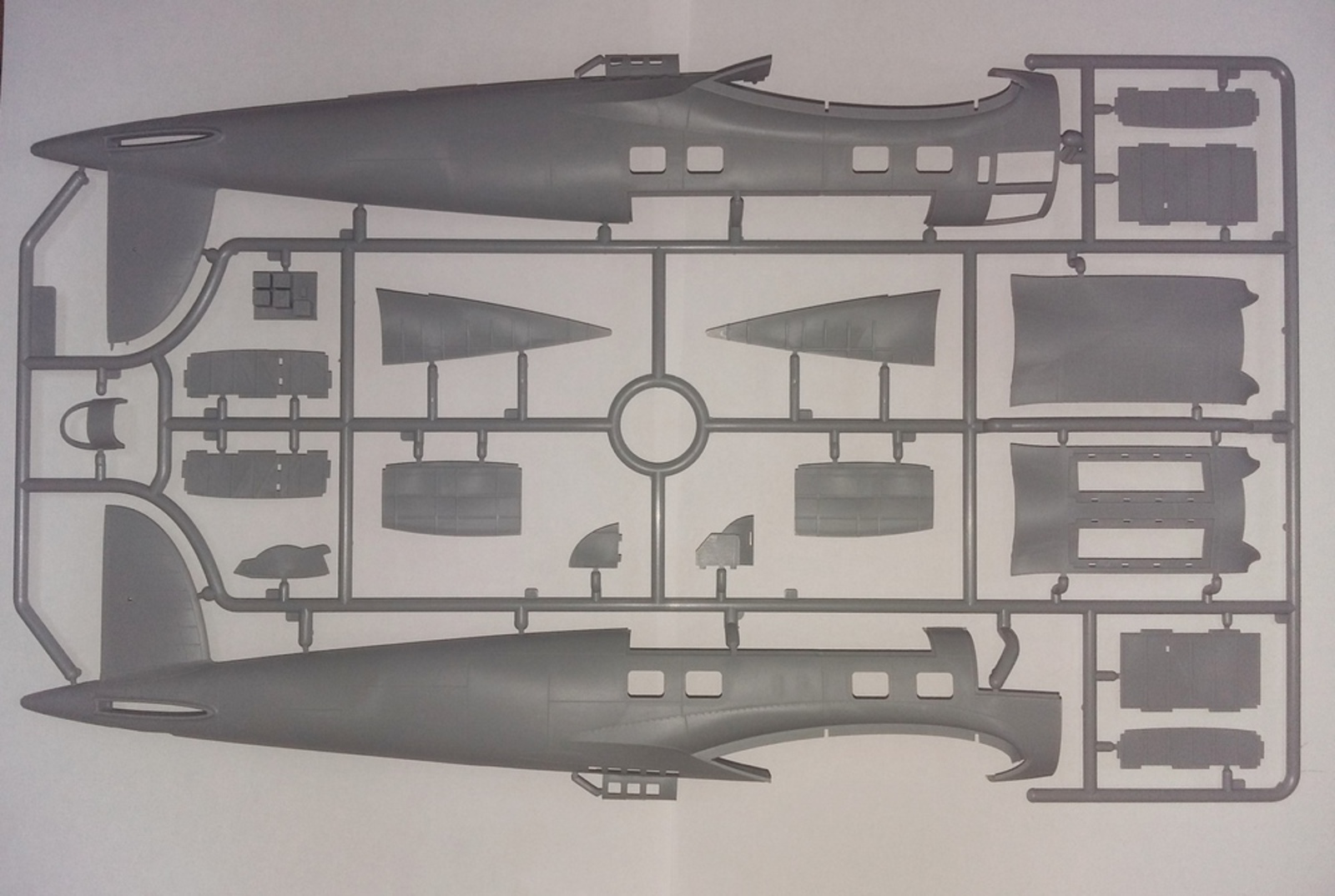 ICM 48262 He 111H-6 German Bomber