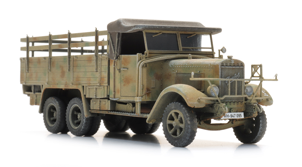 6870505 WM Henschel 33 D1 cargo Tarnung