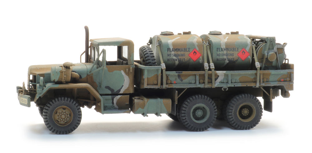 1870201 US M813A1 Fuel truck