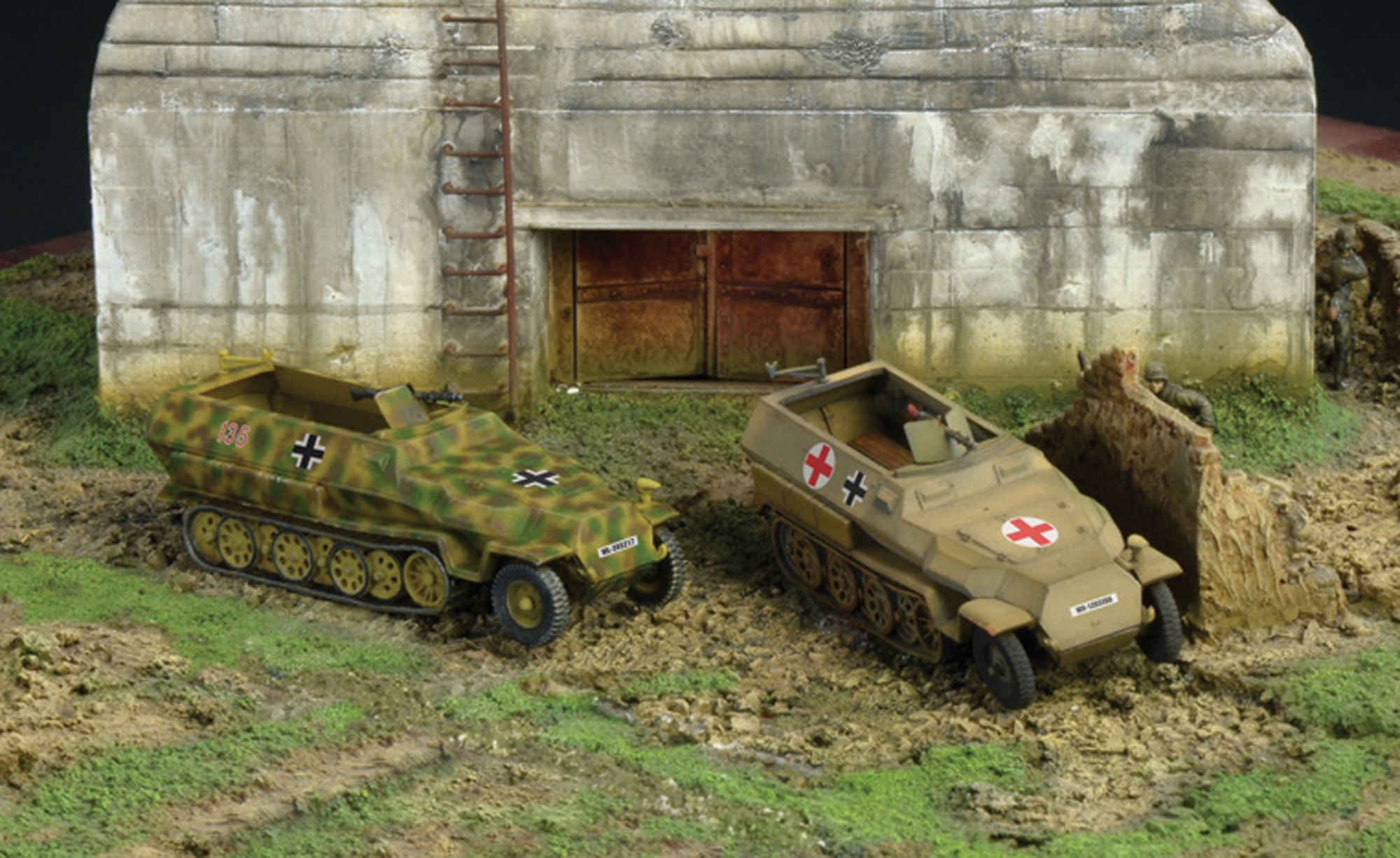 7516 SD.Kfz.251/1 Ausf. D Fast Assm. Kit