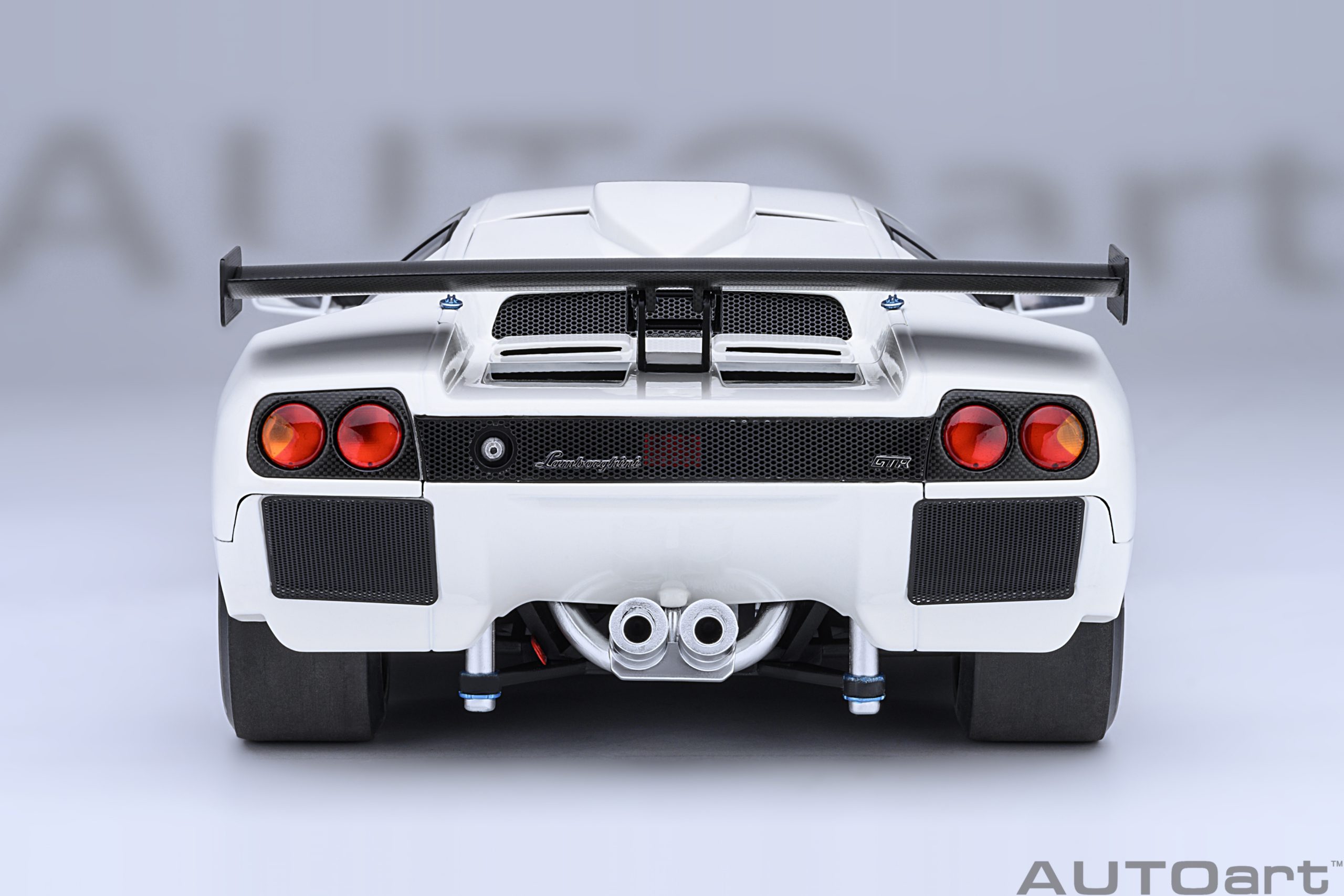 AUTOart 79136 Lamborghini Diablo GT-R 1999 impact whi