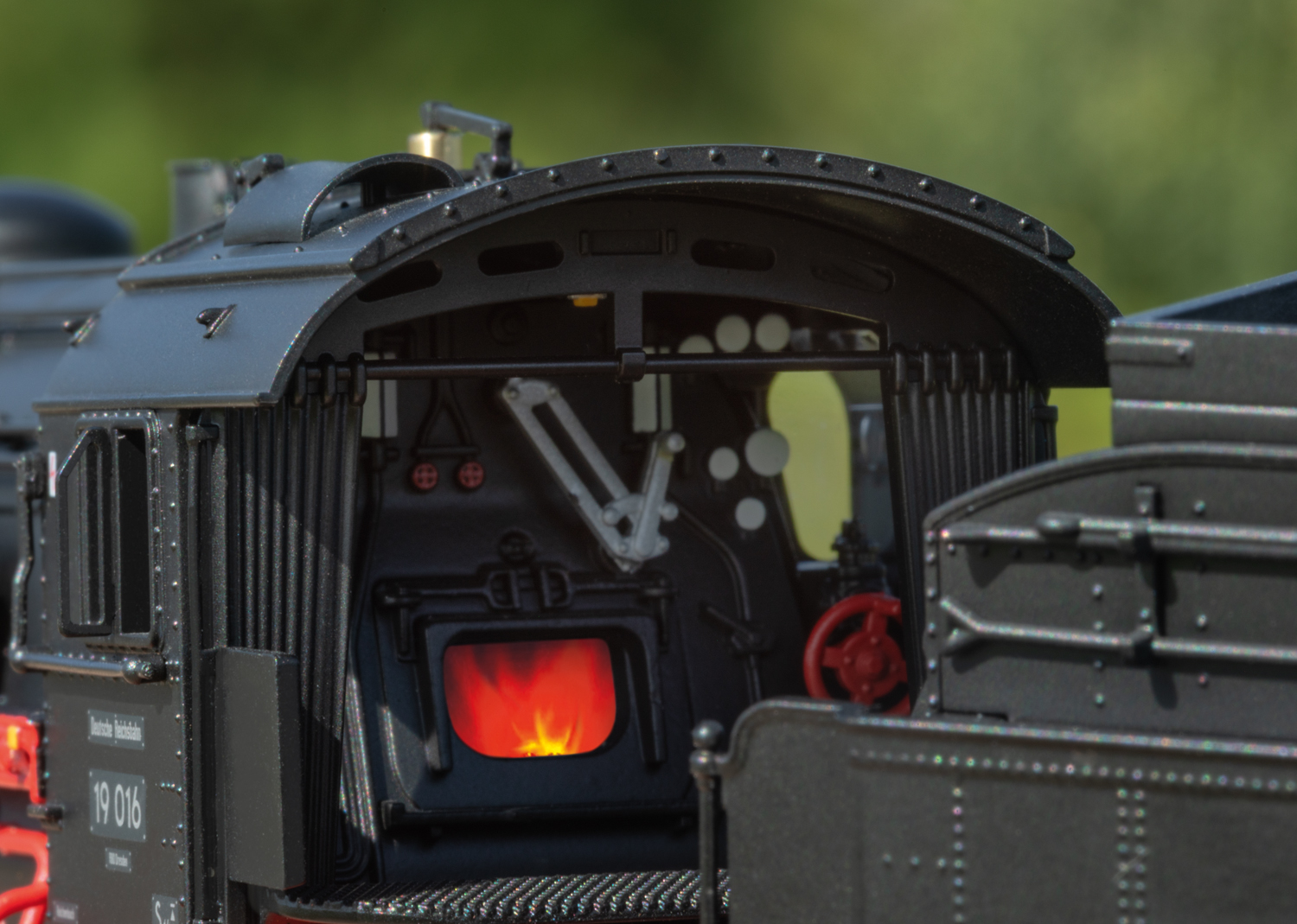 25019 DR Dampflok BR 19 016 Sachsenstolz Ep.3a
