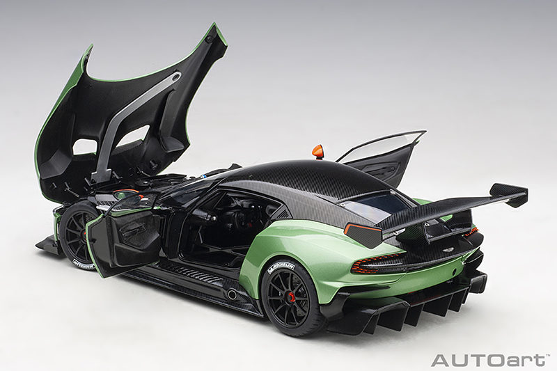 AUTOart 70263 Aston Martin Vulcan 2015 appletree green