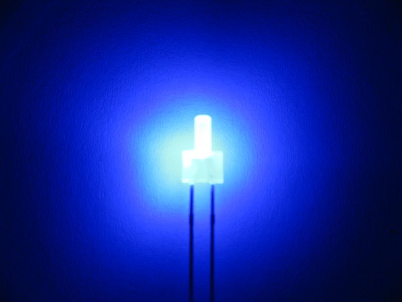 50800 Tower LED lang 2mm blau diffus blinkend