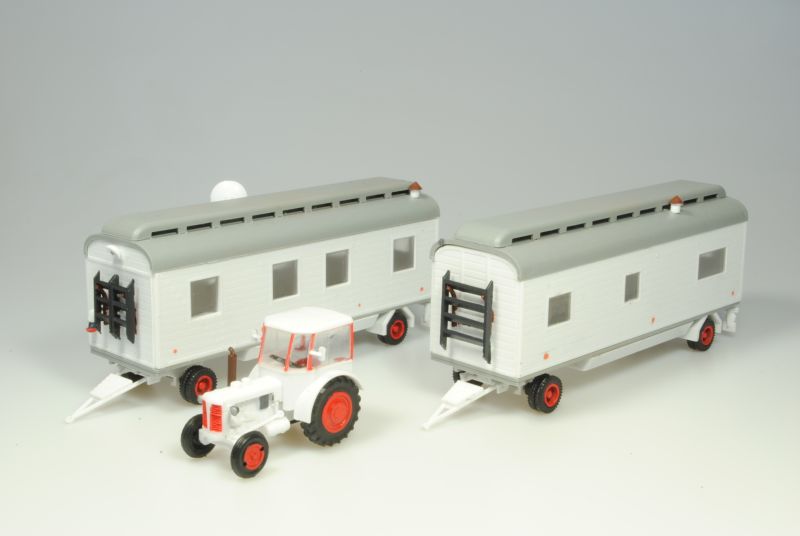 424 Zetor 50 Traktor m. 2 Wohnwagen Zirkus