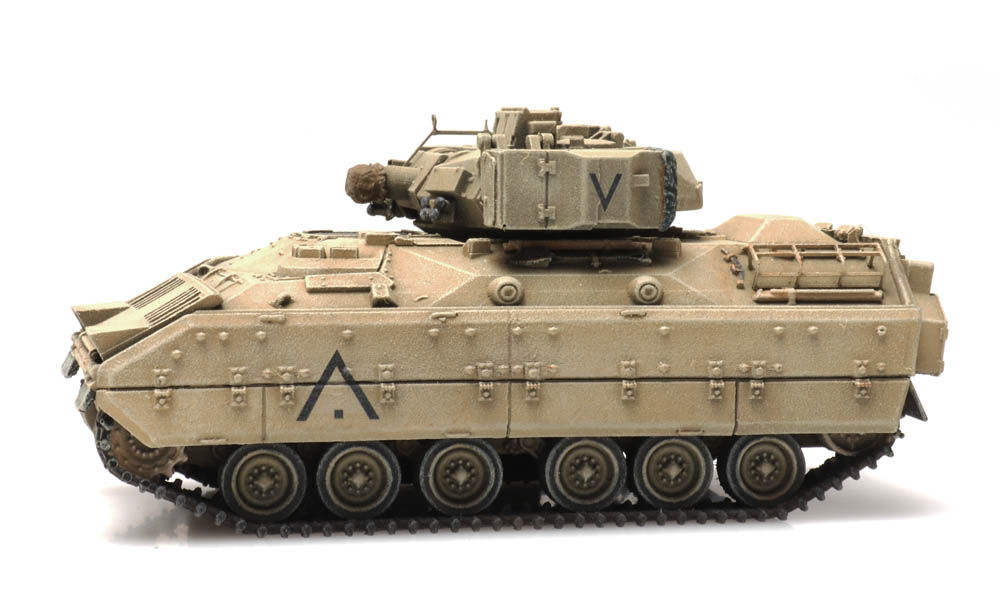 6870266 US M2 IFV Bradley desert train load