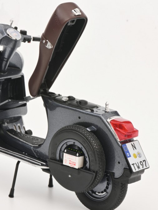 450667300 Vespa PX125 grigio met.
