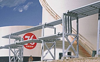 Walthers 3114 Refinery piping kit