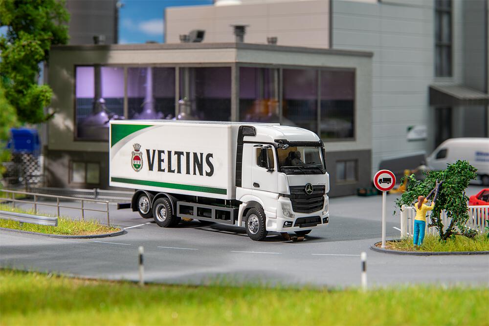 161439 LKW MB Actros Streamspace Kofferaufbau