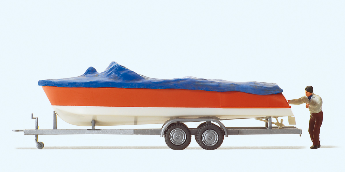 33255 Motorboot beim Verladen auf Anhänger
