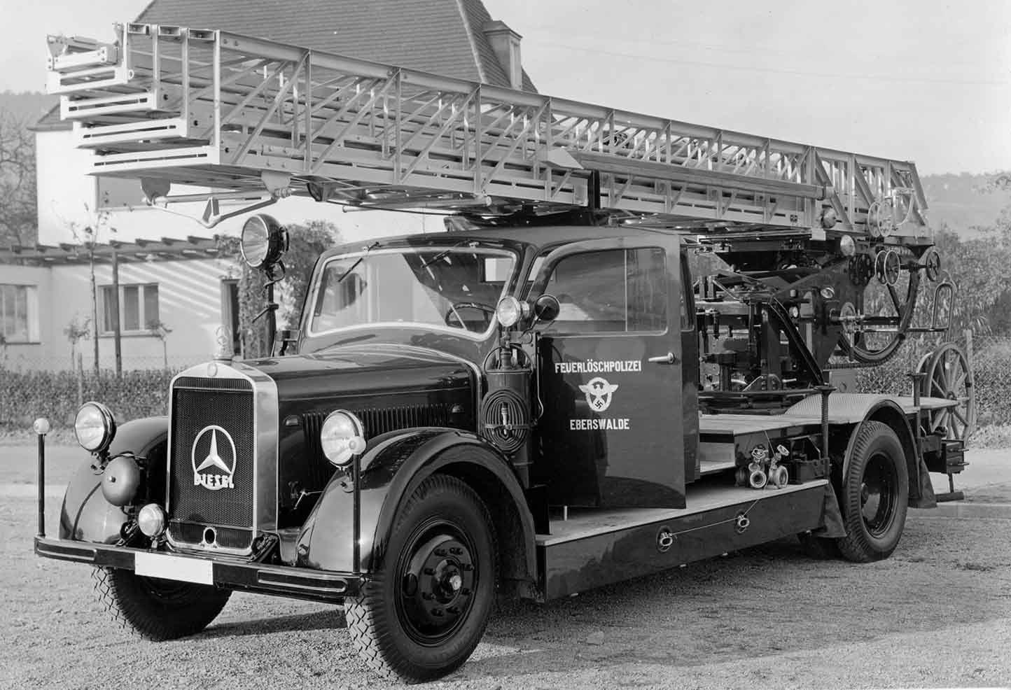 1107 Feuerwehrfahrzeuge MB 1926-1945